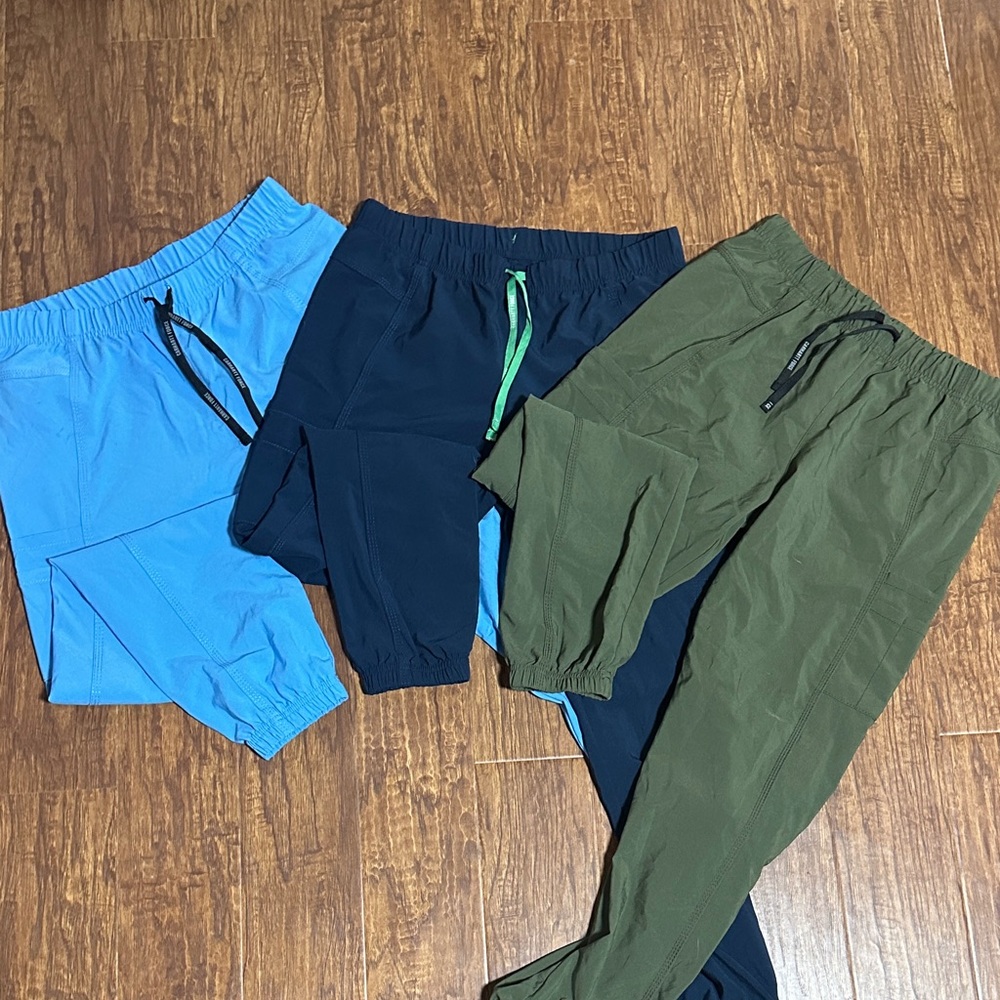 Carhartt women’s scrub pants